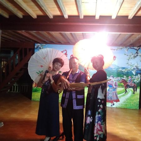 A Lin Homestay Bac Ha Exterior foto