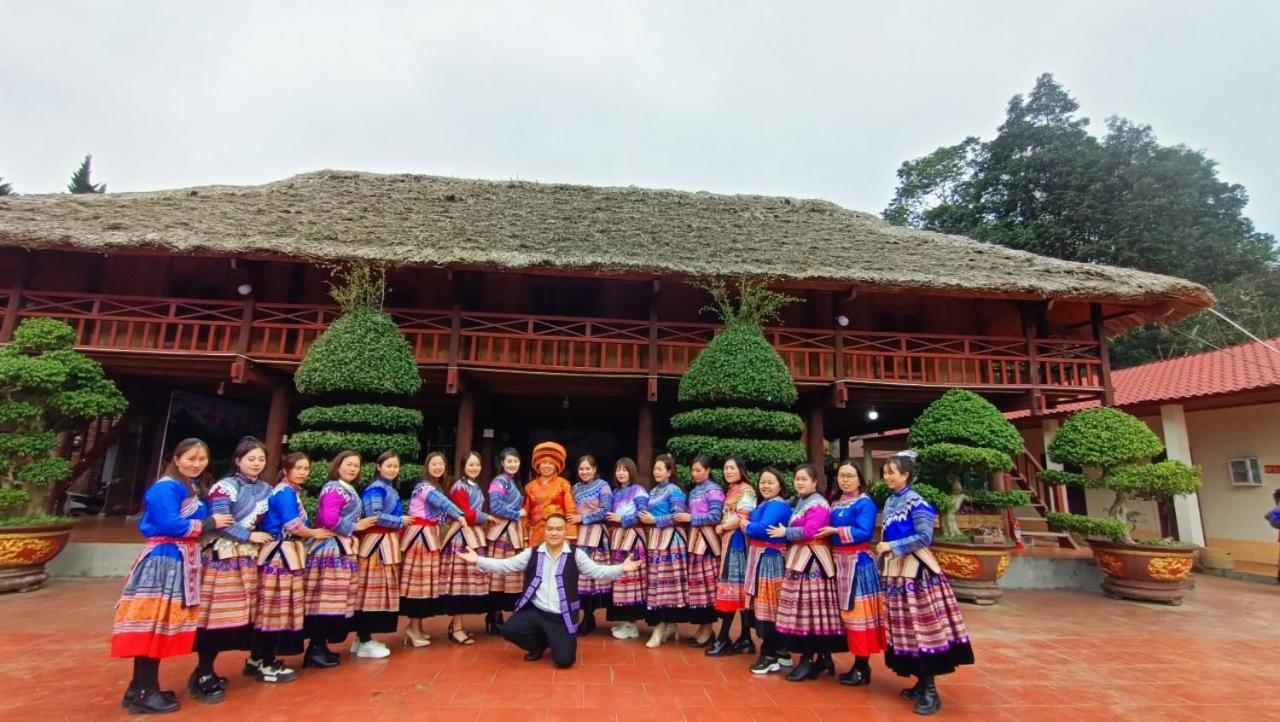A Lin Homestay Bac Ha Exterior foto